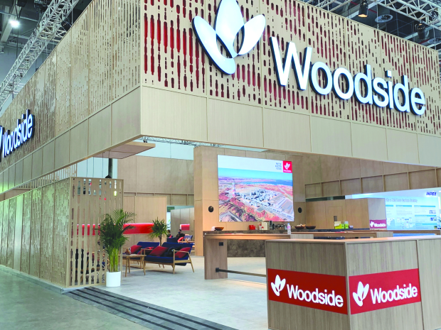 Thousands without power as Australia LNG woes continue